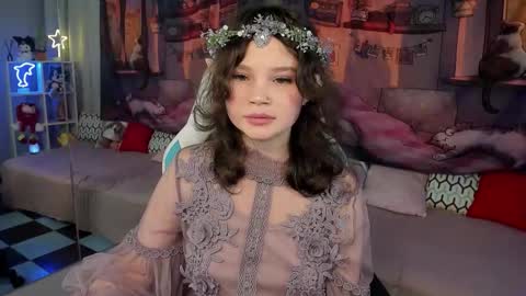 Snapshot of emilychaves chatting on October 29, 6:30 pm Emilyhaves online show from October 29, 6:30 pm