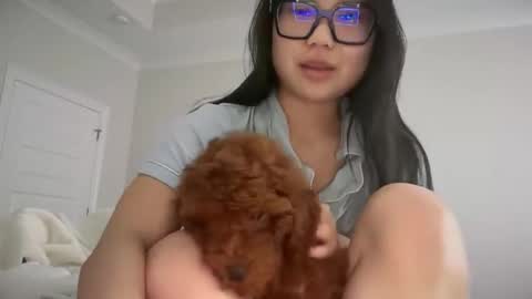 emily choi online show from March 8, 1:17 am