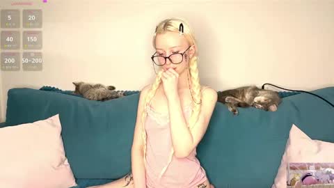 Emily online show from May 6, 7:31 pm