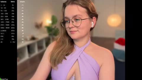 Emily  online show from December 22, 1:29 pm