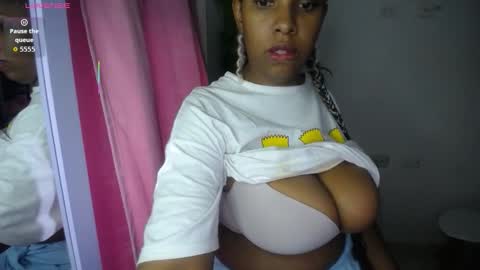 Snapshot of emilyhines__ chatting on October 8, 8:59 pm Emilyhines online show from October 8, 8:59 pm