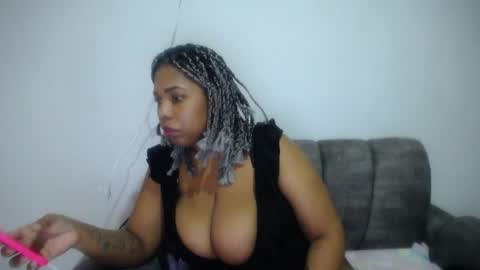 Emilyhines online show from May 29, 9:02 pm
