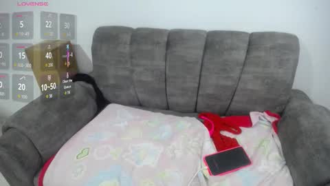 Emilyhines online show from November 9, 2:59 am