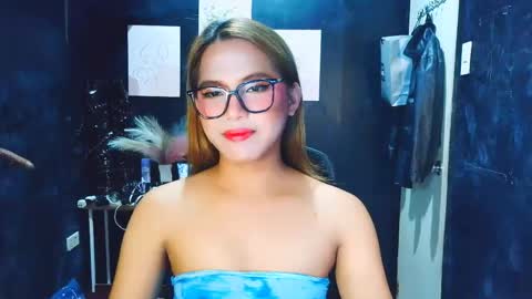 emilyhotasian online show from April 12, 10:41 am