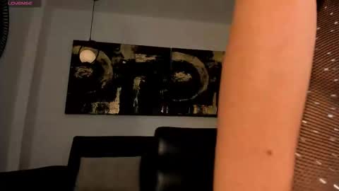 Emily online show from December 3, 3:18 am