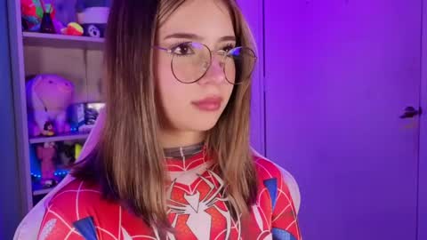 VALEEEN online show from April 10, 3:28 pm