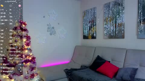 Emily online show from December 6, 1:38 pm