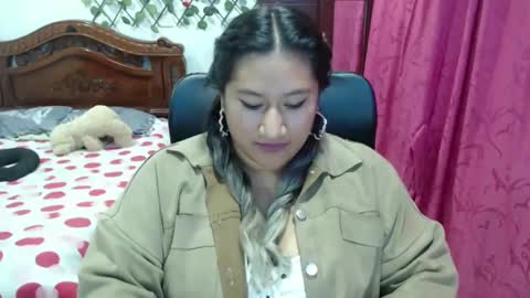 Snapshot of emilylove14 chatting on January 6, 11:52 pm Emily Cortez online show from January 6, 11:52 pm