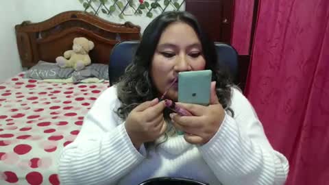 Snapshot of emilylove14 chatting on January 10, 1:32 am Emily Cortez online show from January 10, 1:32 am