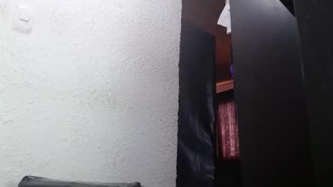 Nickole online show from November 13, 3:47 pm