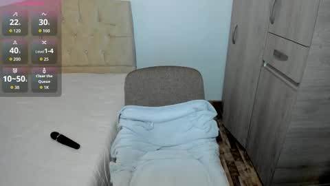 Emily online show from October 6, 11:17 am