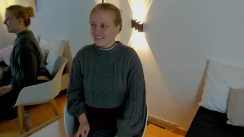 Summer 3 online show from February 22, 1:03 pm