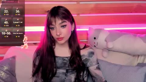 Snapshot of emilytylerr chatting on October 16, 8:36 am Emily online show from October 16, 8:36 am