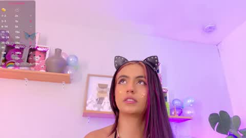 Emily Bank online show from November 25, 8:07 pm