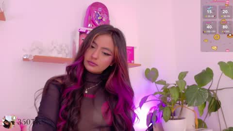 Emily Bank online show from April 2, 8:16 pm