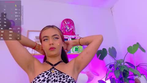 Emily Bank online show from December 15, 7:54 pm