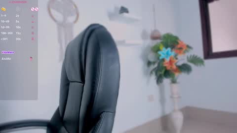 emilyy_kim online show from March 2, 7:09 pm