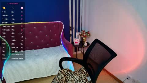 emma__rosss online show from March 31, 2:56 am