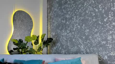 Emma online show from March 24, 7:42 pm