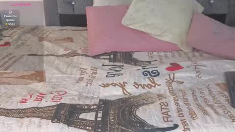 Emma online show from October 12, 11:28 pm