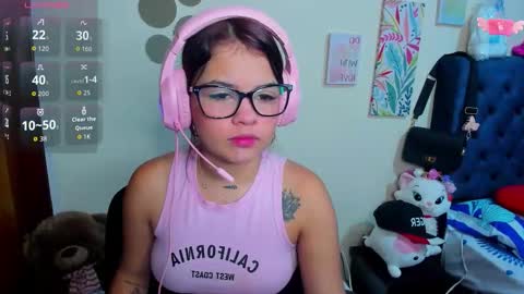 emma_boo_ online show from November 17, 3:03 pm