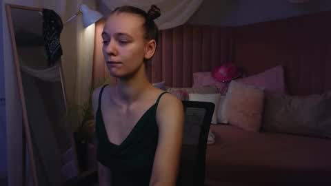 emma_chaser online show from March 24, 1:33 am