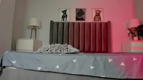 Emma online show from March 16, 7:51 pm