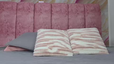 Emma online show from April 7, 3:08 am