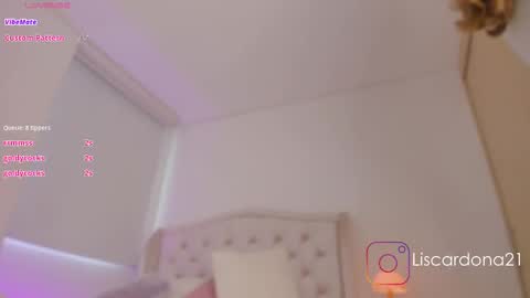 Snapshot of emma_dee chatting on March 6, 6:48 pm emma_dee online show from March 6, 6:48 pm