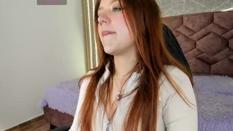 Snapshot of emma_ford1 chatting on February 20, 12:30 am Emma  online show from February 20, 12:30 am