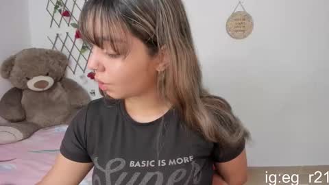 emma_grayys online show from November 28, 3:58 am