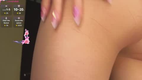 Emma 3 online show from April 20, 12:57 am