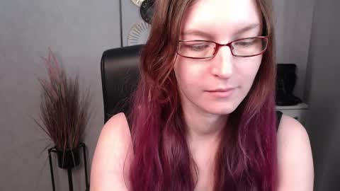 emma online show from February 27, 10:22 am