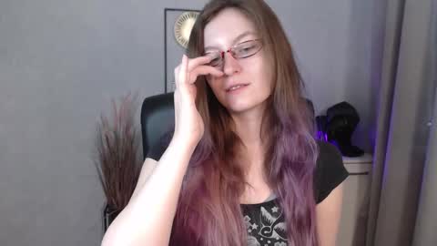 emma online show from September 19, 5:55 am