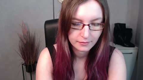 emma online show from February 26, 10:38 am