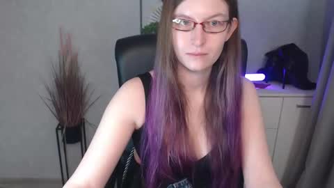 emma online show from November 4, 6:26 am