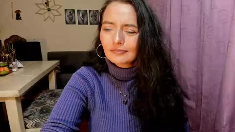  emma luxy online show from June 5, 3:35 am