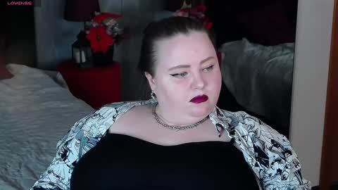 Snapshot of emma_razoom chatting on December 17, 10:34 am Emma Razumovskaya online show from December 17, 10:34 am