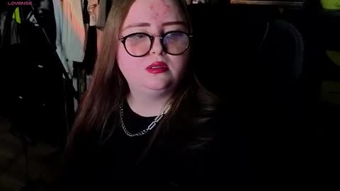 Snapshot of emma_razoom chatting on October 12, 1:09 am Emma Razumovskaya online show from October 12, 1:09 am