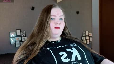 Snapshot of emma_razoom chatting on October 20, 5:40 pm Emma Razumovskaya online show from October 20, 5:40 pm