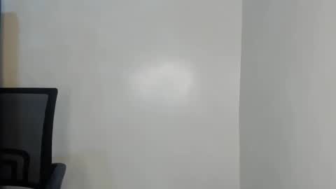 emma_remi online show from January 4, 3:28 pm