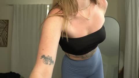 Emma Ruby online show from May 12, 7:23 pm