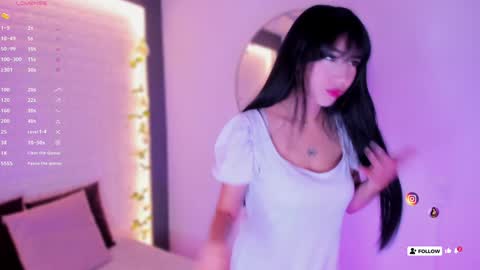 emma_woods__ online show from December 31, 9:10 am