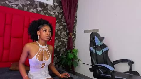 emmaalennox online show from March 2, 8:15 pm