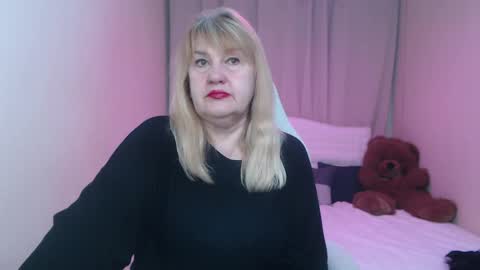 emmaellison924117 online show from April 21, 6:09 am