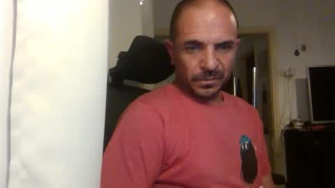 Ariel online show from October 4, 8:39 pm