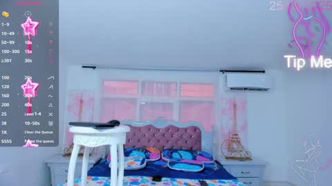 Emma online show from February 25, 1:21 pm