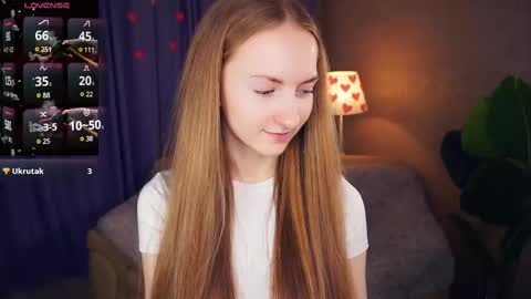 Snapshot of emmalaflame chatting on February 24, 8:36 pm Emma day  Wendy night online show from February 24, 8:36 pm