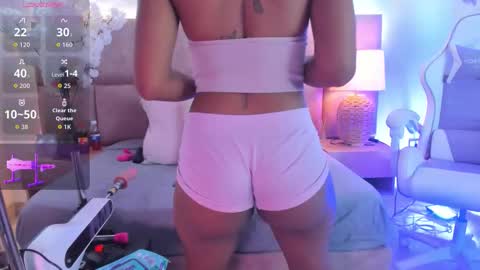 emmalove01 online show from February 25, 2:26 am