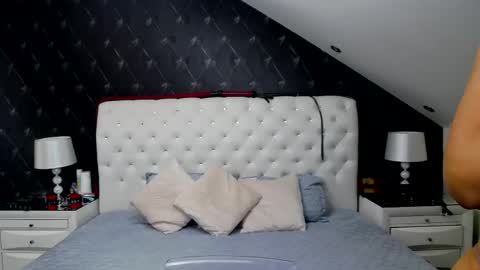 Emma Mavis online show from May 26, 5:24 am